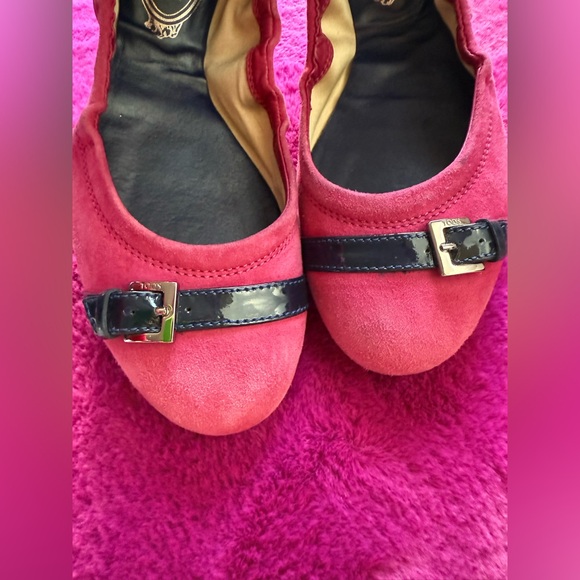 Tod's Fuchsia and Navy Suede Belted Cap Toe Ballet Flats - Picture 6 of 9